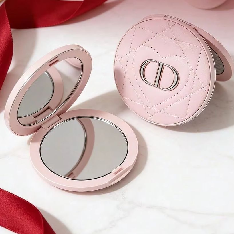 Espejo de Maquillaje de Cuero  - Beauty Makeup Dior reseña y precio