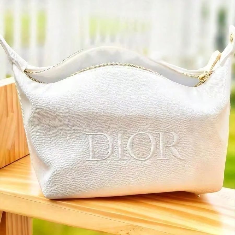 Bolso de Dior, elegante bolsa  - Beauty Makeup Dior reseña y precio